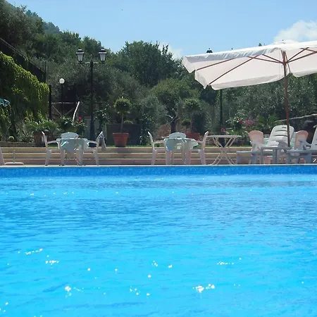 Ξενοδοχείο με διαμερίσματα Domus Cilento Castellabate