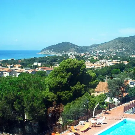 Apartmanhotel Domus Cilento - Con Piscina Castellabate
