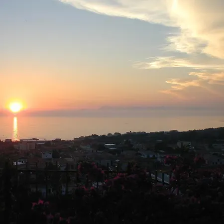 アパートホテル Domus Cilento 3*