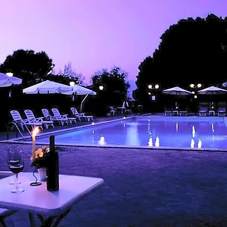 Domus Cilento - Family Con Piscina 3*