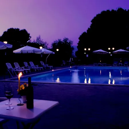 アパートホテル Domus Cilento カステッラバーテ