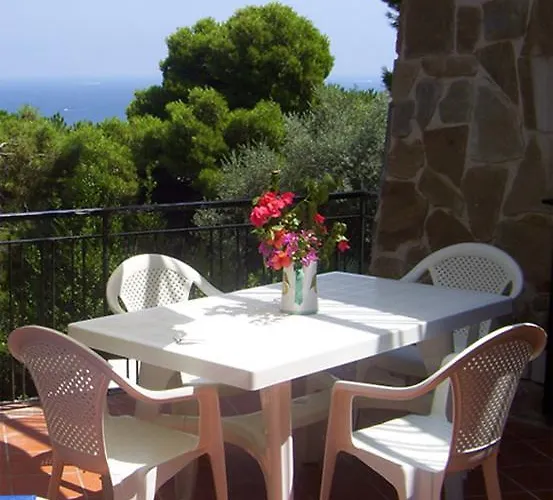 Domus Cilento Aparthotel 3*