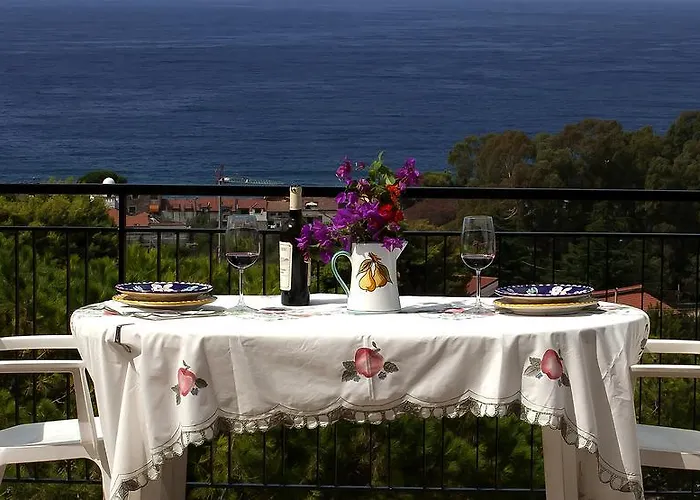 Domus Cilento Aparthotel 3*