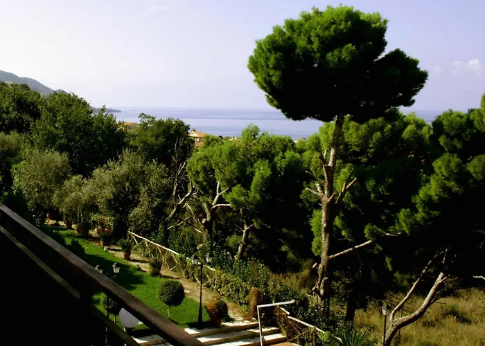 Domus Cilento Aparthotel